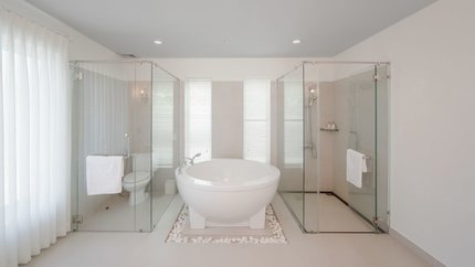 Phòng tắm được thiết kế sang trọng