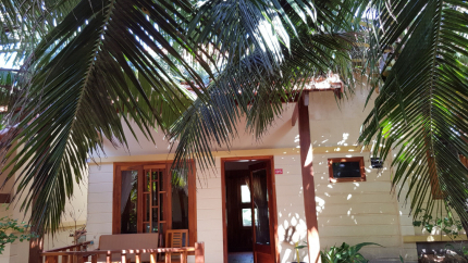 Cảnh Quan Free Beach Resort 3 Sao