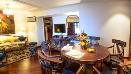 Presidential Suite không gian phòng khách