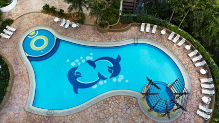 Bể Bơi Ngoài Trời