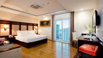 Phòng Senior Deluxe City View