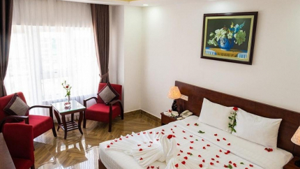 Phòng Deluxe Sea View tại khách sạn Gem 3 sao