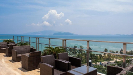 Terrace Café tại Gem Hotel Nha Trang 3 sao