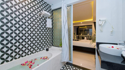 Deluxe Connecting Room