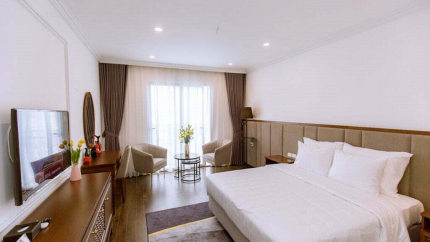 Phòng Deluxe King Pool