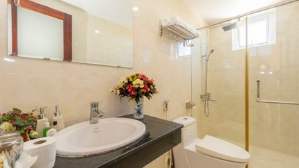 Phòng tắm đầy đủ tiện nghi