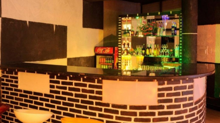 Quầy Bar tại khu nghỉ mát Golden Coast Phan Thiết