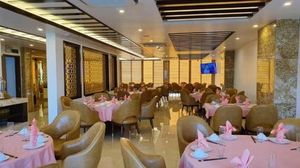 Nhà hàng tại khách sạn