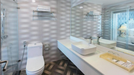 Phòng Tắm Tại Phòng Nghỉ Khách Sạn Golden Rose Đà Nẵng