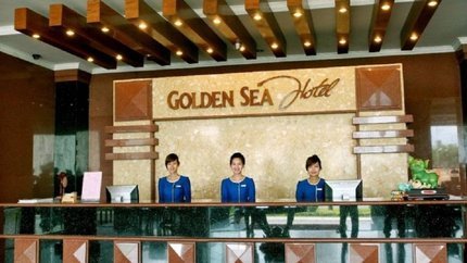 Quầy lễ tân khách sạn