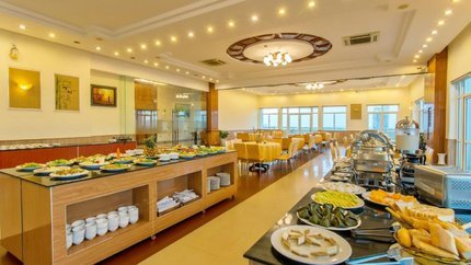 Nhà hàng tại khách sạn