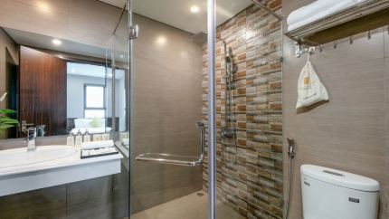 Phòng tắm tại khách sạn Ninh Bình Golden Season 3*