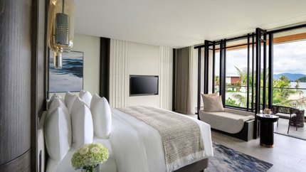 Beachfront 4 Bedroom Pool Villa