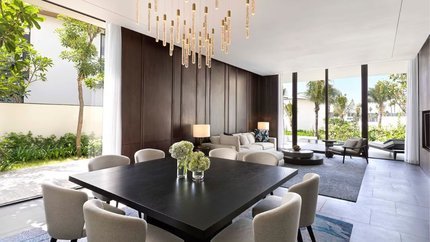 Phòng khách rộng rãi tại villa