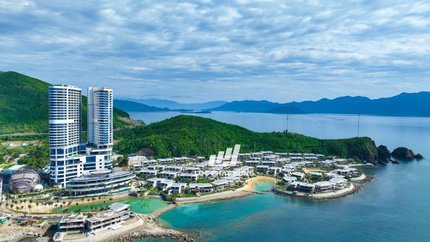 Resort tọa lạc bên bờ biển thơ mộng