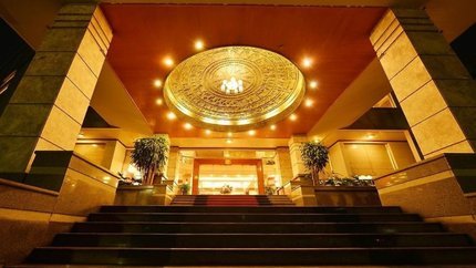 Cổng vào khách sạn