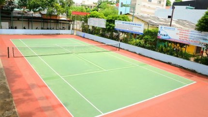 Sân tennis