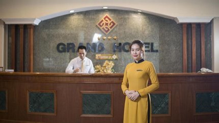 Quầy lễ tân khách sạn