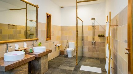 Phòng tắm với diện tích rộng