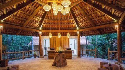 Quầy lễ tân của Resort