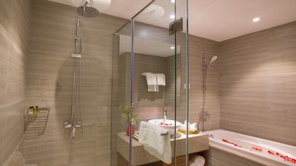 Phòng tắm sang trọng