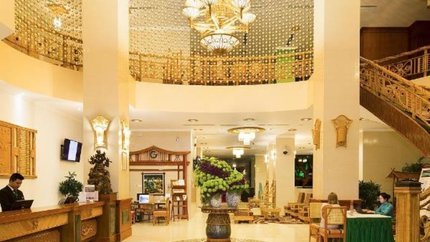 Quầy lễ tân khách sạn