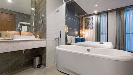 Không gian nhà vệ sinh