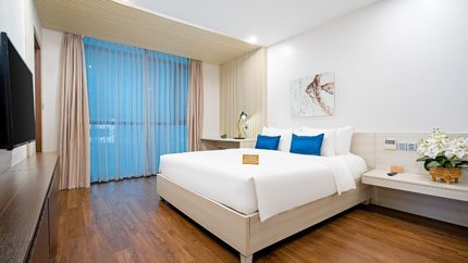 2 Bedroom Royal Penthouse (City View)