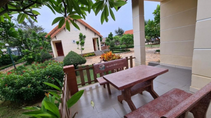 Phòng Deluxe Villa I Hướng Phố tại Haiduong Intourco Resort 3 sao