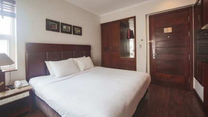 Phòng Deluxe City View E Central Hotel Hà Nội