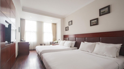 Phòng Family City View Khách Sạn E Central Hà Nội 4*