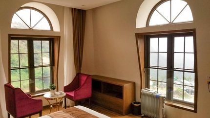 Tầm nhìn hướng ra núi tại phòng Deluxe Mountain View