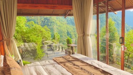 Không gian hướng núi tại phòng VIP Bungalow Mountain View