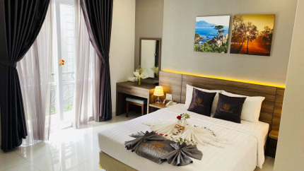 Grand Deluxe room with Balcony