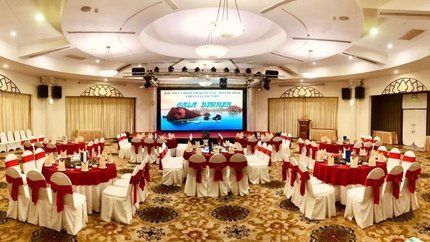 Nhà hàng tại khách sạn