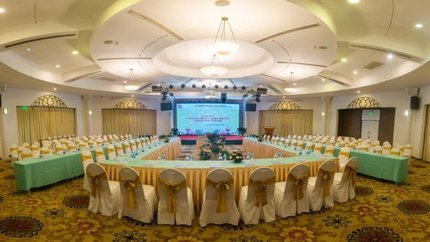 Phòng họp hội nghị sang trọng