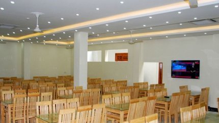 Nhà hàng tại khách sạn