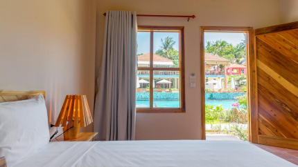 Deluxe Double Pool View - Hillside Village Resort Phú Quốc