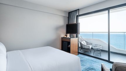 Deluxe Corner Room Ocean View