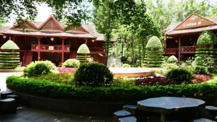 Khuôn viên Khu sinh thái Him Lam Điện Biên