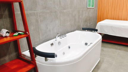 Phòng massage & xông hơi tại Him Lam Điện Biên