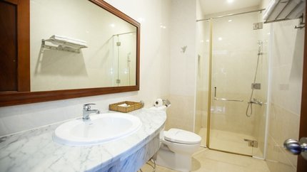 Phòng tắm gọn gàng sạch sẽ