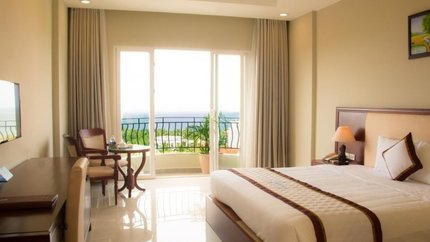 Deluxe Sea View rộng hướng toàn cảnh biển