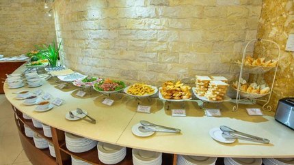 Buffet nhẹ đáp ứng nhu cầu du khách