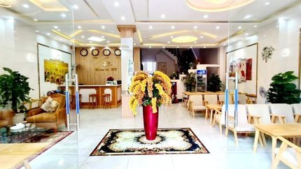 Lễ tân khách sạn