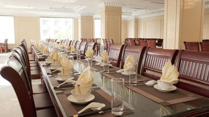 Nhà hàng bên trong khách sạn