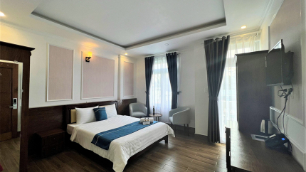 Phòng Deluxe King City View with Balcony Hodota The Blessed Virgin