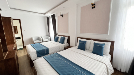 Phòng Grand Deluxe Family Hotel Đà Lạt Hodota The Blessed Virgin