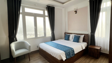 Phòng Deluxe King Garden View Khách sạn Hodota The Blessed Virgin