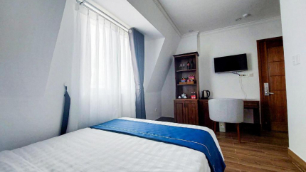 Phòng Superior Double Garden View Hotel Đà Lạt Hodota The Blessed Virgin 3*